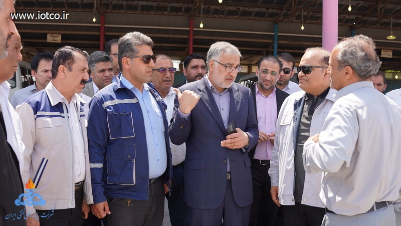 مدیرعامل پایانههای نفتی ایران: نوسازی ناوگان ترابری و بهبود وضعیت کارکنان در اولویت است مدیرعامل پایانههای نفتی ایران: نوسازی ناوگان ترابری و بهبود وضعیت کارکنان در اولویت است